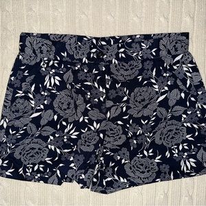 NWOT Janie and Jack Navy and White floral flower shorts size 12 girls
